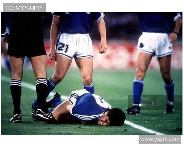 足球传奇马拉多纳被誉为上帝之手的背后故事与传奇瞬间